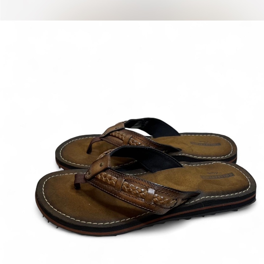 👉Sold👈Clarks Tan Leather Flip-Flops